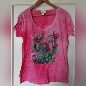 Cute Pink Cactus Graphic T-Shirt 🌵💖